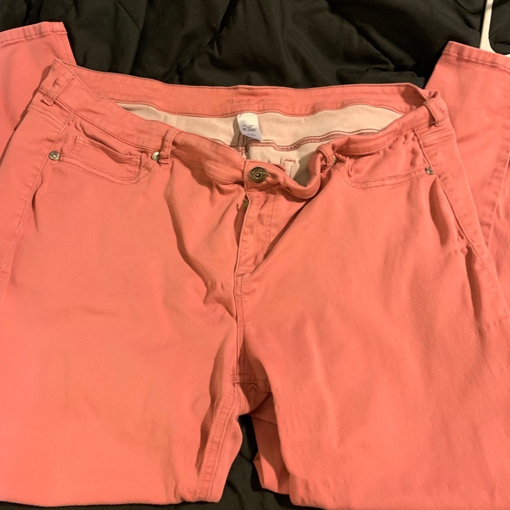 Maurice’s Pink Skinny pant - super cute